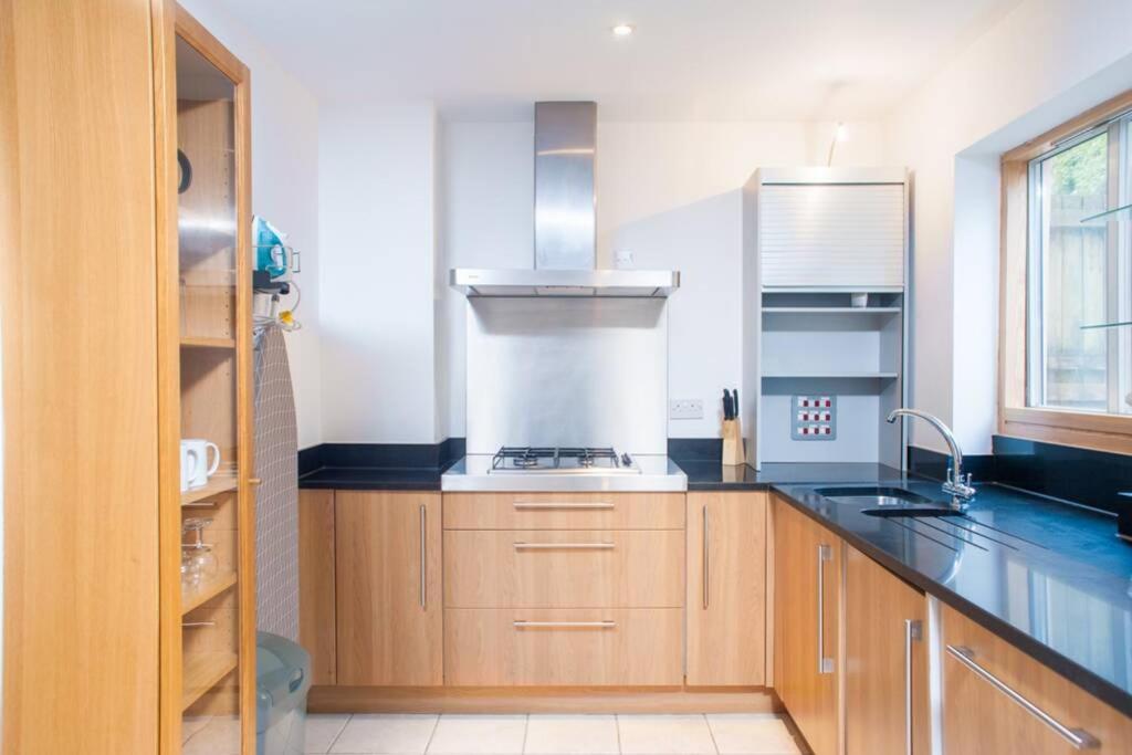 Clifton Jewel - 4 Bed Townhouse With Parking. Mycityhaven Бристол Екстериор снимка